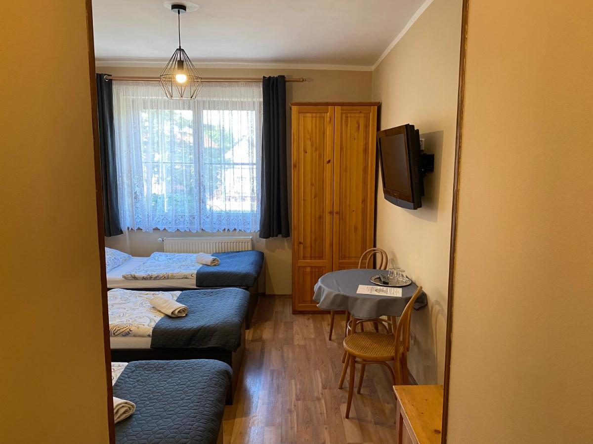 Penzion Pri Kastieli Bratislava Exteriör bild