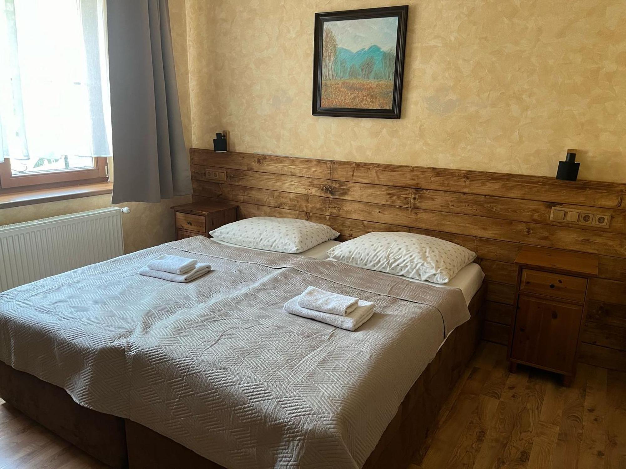 Penzion Pri Kastieli Bratislava Exteriör bild